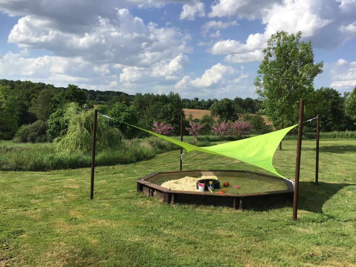 Maison La Peruse At Les Vergnes Gites Exideuil-sur-Vienne ภายนอก รูปภาพ