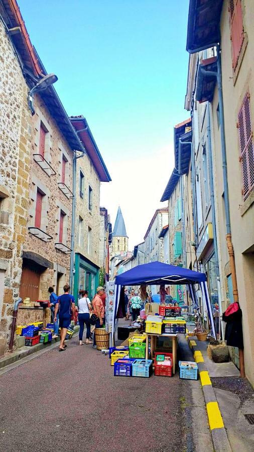 Maison La Peruse At Les Vergnes Gites Exideuil-sur-Vienne ภายนอก รูปภาพ